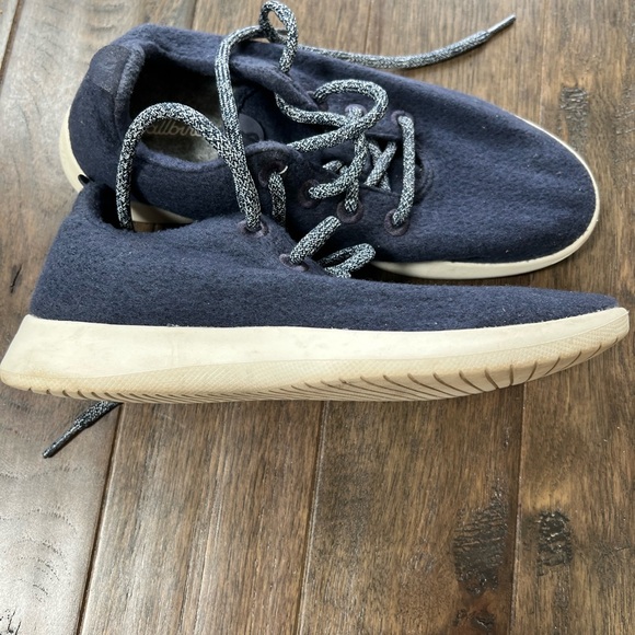 Allbirds wool runners, women’s size 9. - Picture 5 of 7
